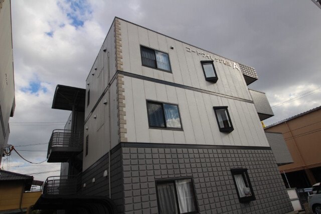  コートヴィレッジ若沼　A棟