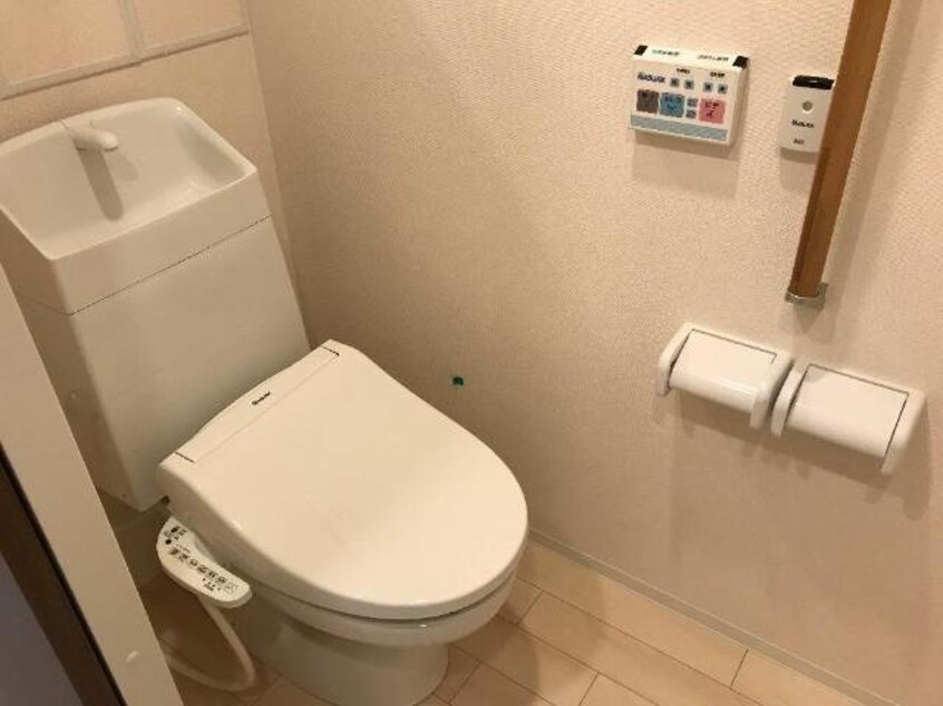 シャワー付トイレ グラン　ソート　柳町