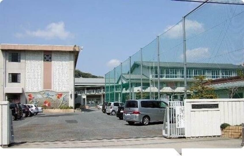 岡山市立石井中学校(中学校/中等教育学校)まで1129m アルカディアⅢC