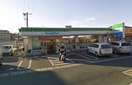 ファミリーマート岡山国富店(コンビニ)まで576m ピナクル・国富　２番館
