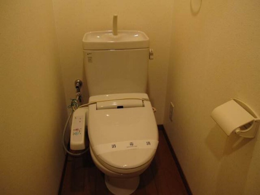 別のお部屋の写真です。実際とは異なります。 アムール雅