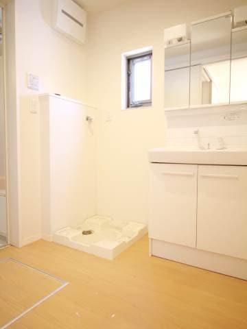 脱衣所 エスド・クーポラB