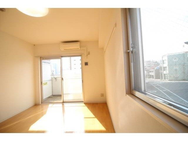  ヴィラ　プリマ