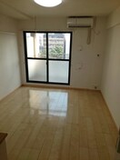  レジデンス西川