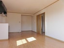 リビング（別タイプ部屋写真） ロッコレジデンス