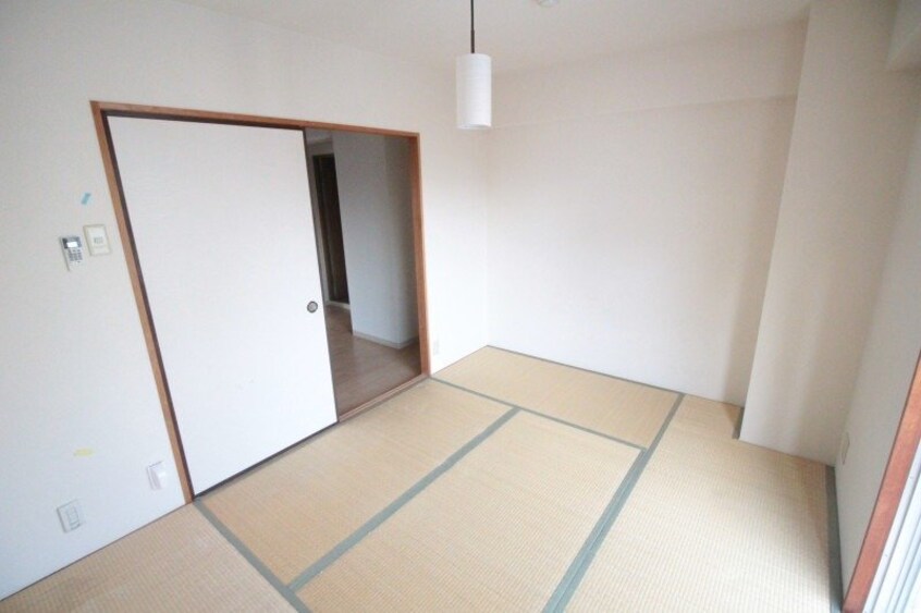  ロータスマンション