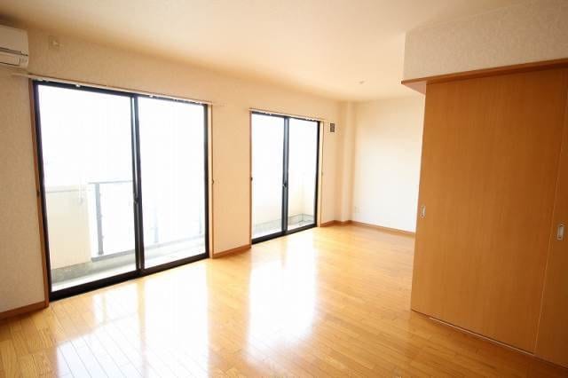  Pearl　Court　OＨMORI