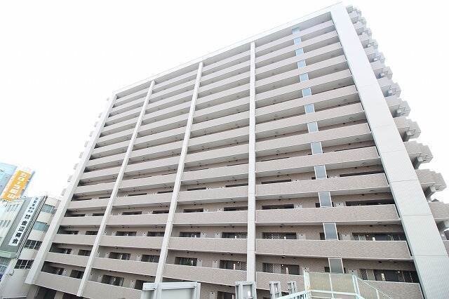  アルファステイツ大学病院通り