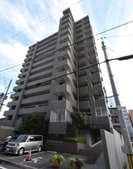 アルファライフ岡大医学部前の外観