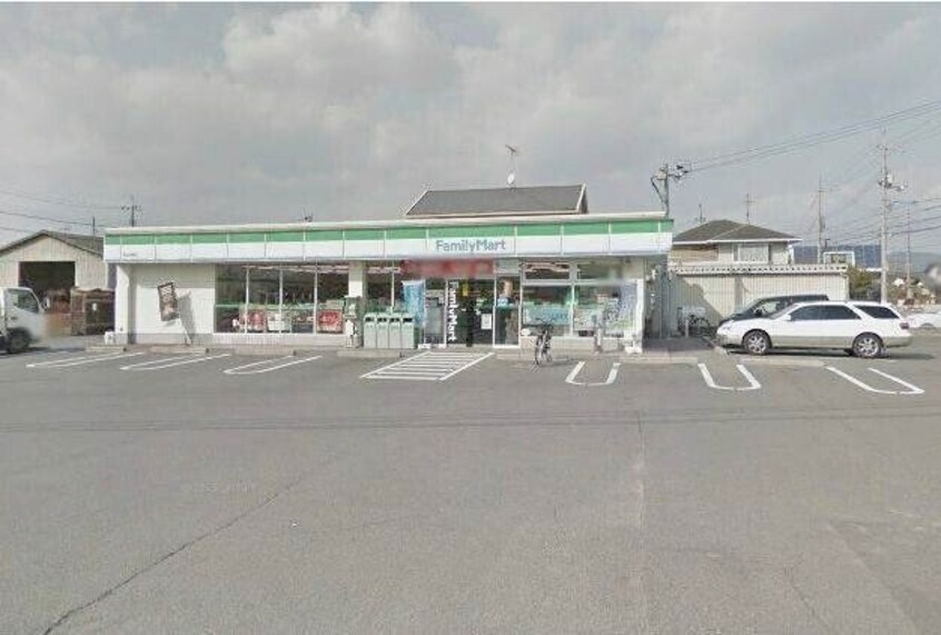 ファミリーマート岡山兼基店(コンビニ)まで532m プラムグランデ