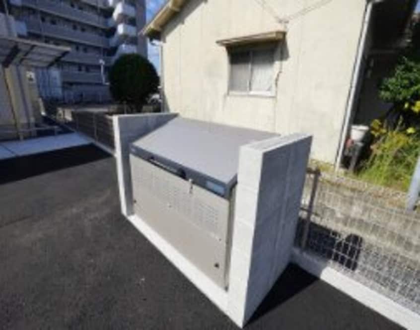  マーメゾン新福