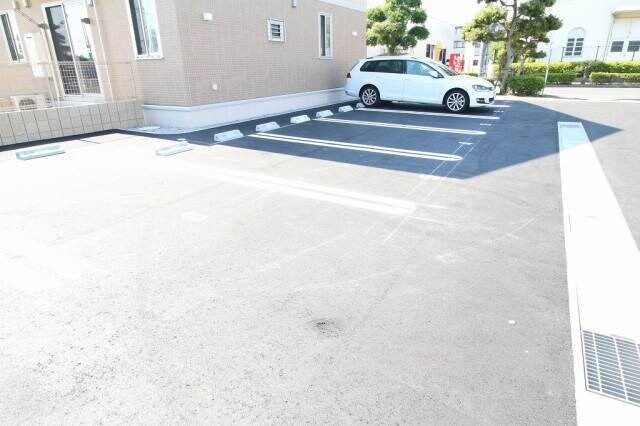 フルーレ下中野