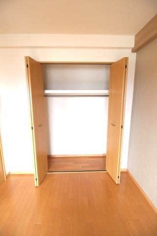  カーサフィオーレ西市駅前