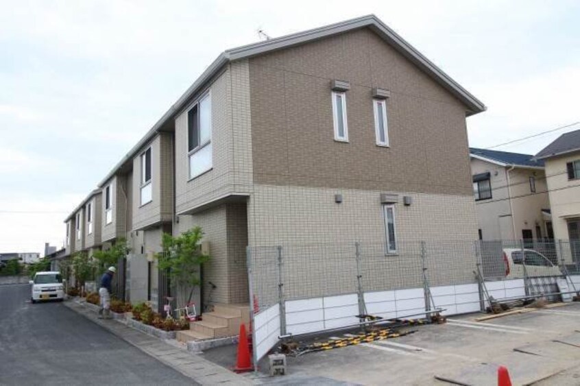 建物外観 ラフィーネ下中野　C棟