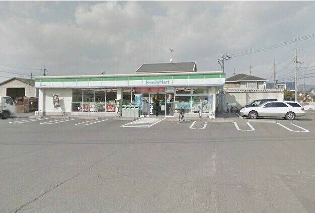 ファミリーマート岡山兼基店(コンビニ)まで882m 中区関戸建　北棟