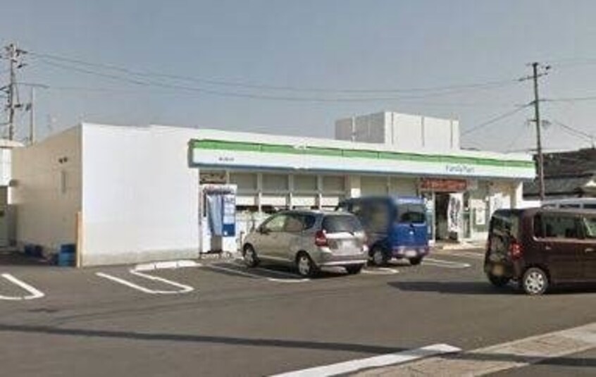 ファミリーマート岡山国府市場店(コンビニ)まで869m レゾナンツ　A棟