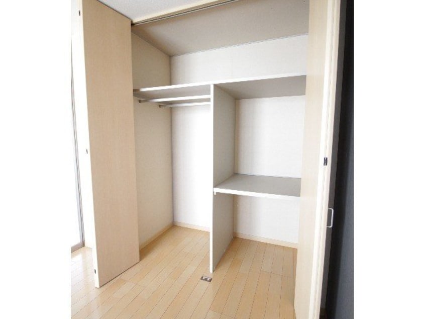 クローゼット シャーメゾン野田