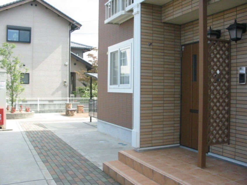 玄関前 セントレア・ＴＡＭＡＴＵ Ａ