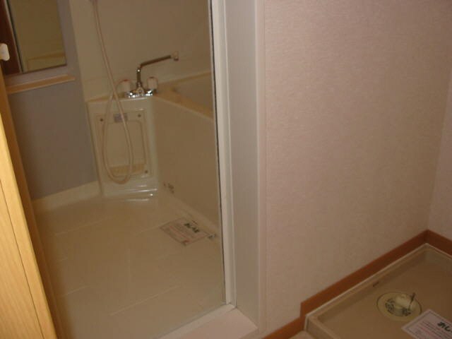 B201　浴室・洗面 ロッソ・コルサ