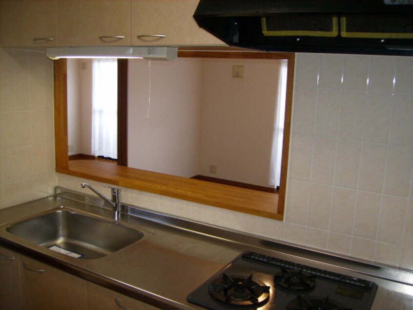  パレロワイヤル小松町