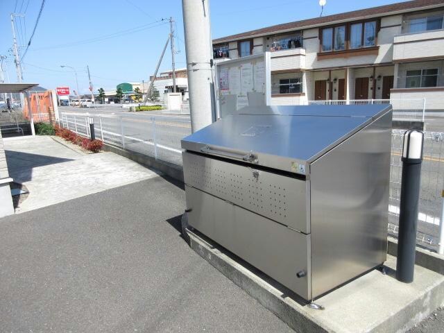ゴミステーション セイバリーゼファーA・B