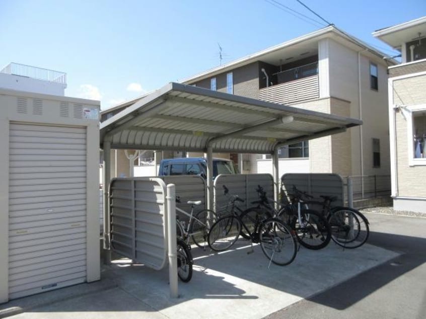  ジャグアル三津屋