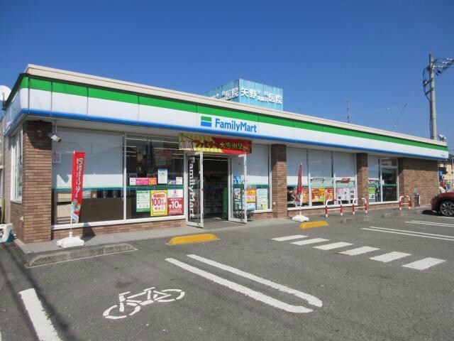 ファミリーマート西条古川店(コンビニ)まで811m ジャダハウス西条ABC