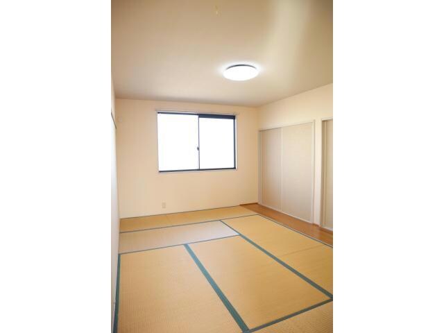  リバティー三津屋A棟