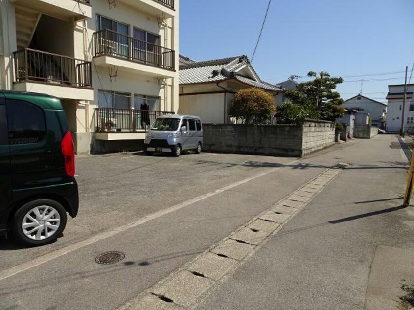  岡村アパート