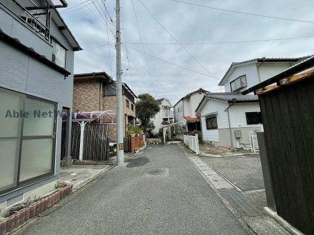  新須賀町2丁目4-6貸家