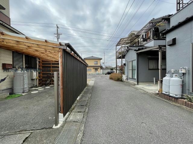  新須賀町2丁目4-6貸家