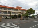 新居浜市立浮島小学校(小学校)まで914m ジェルメ