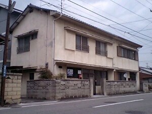 新田町二丁目5-11貸家