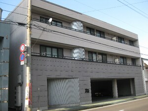 メゾンＭｂ中須賀
