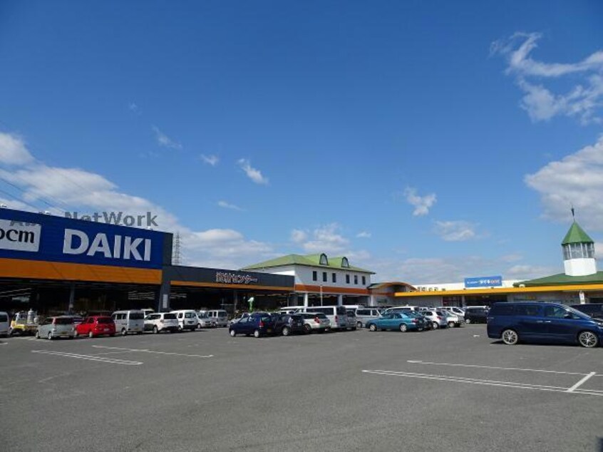 DCM新居浜店(電気量販店/ホームセンター)まで1710m 政枝町1-3-43貸家