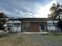 吉岡町4-13貸家