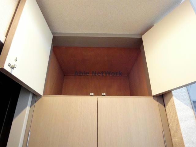 天井まで続くシューズBOX。 ヴィラ第壹番館