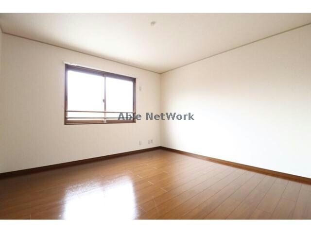 ８帖の洋室 セピアコートⅡ