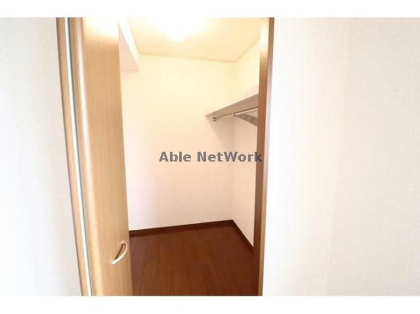 ウォークインクローゼット セピアコートⅡ