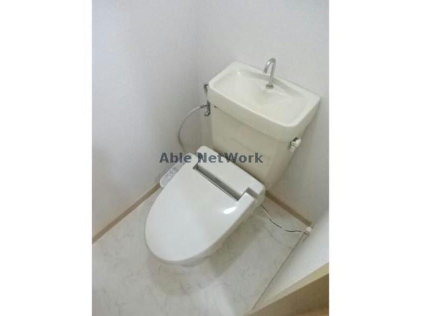 温水洗浄暖房便座付き エルディム岡田