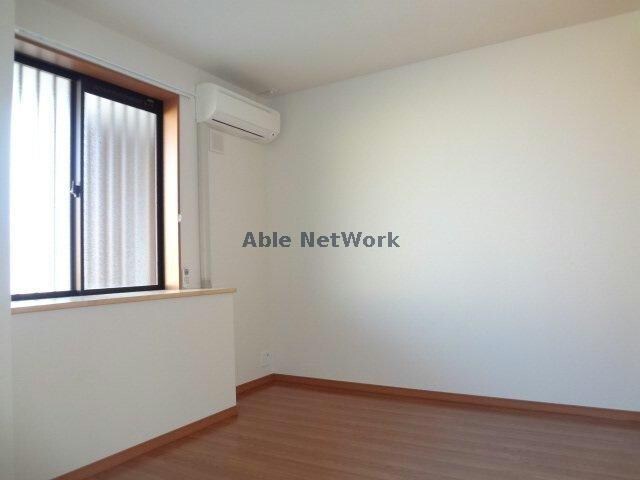 ５．６帖の洋室 ロープン ドローム