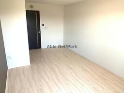 洋室9.7帖