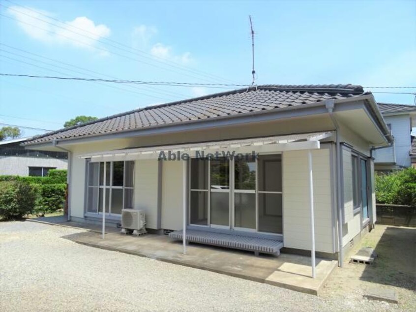 昔ながらの戸建です。 山本アパート