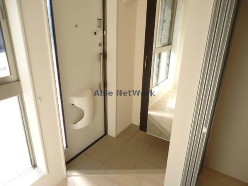 玄関（イメージ） クレーネＡ棟