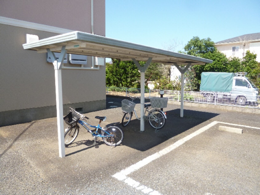 駐輪場 ｸﾞﾚｲｽｼｬﾙﾑ
