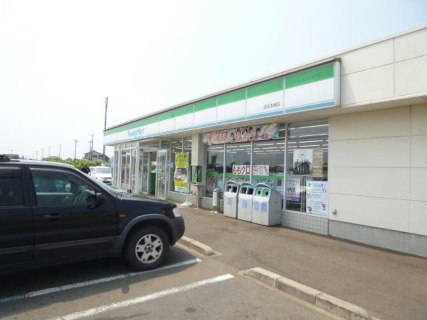 ファミリーマート成田本城店(コンビニ)まで952m ﾉｱﾒｿﾞﾝ