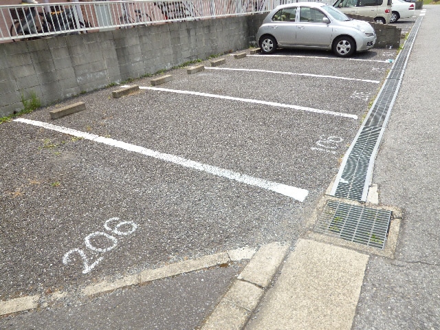 駐車場 ｱﾊﾟｰﾄ美郷
