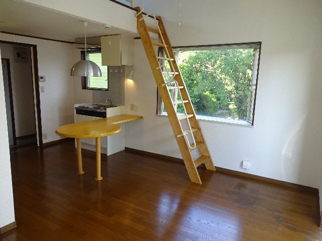 居室 ｴｽﾍﾟｼｵ石原