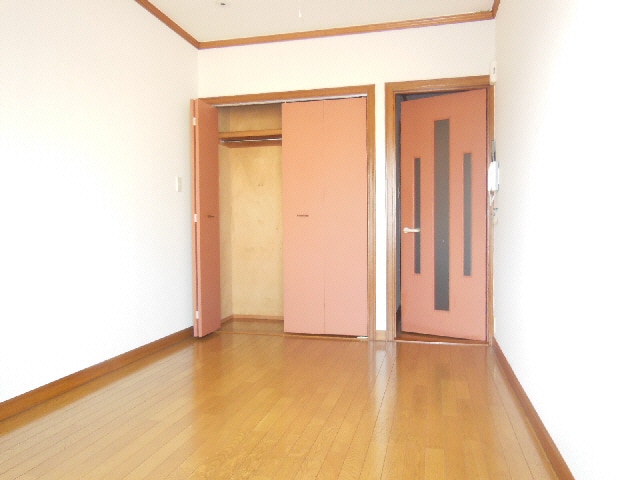 居室 ﾚﾃﾞｨｰｽｺｰﾄ美郷台