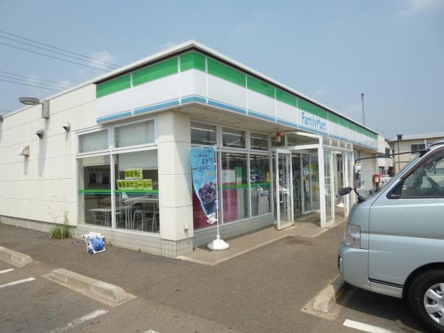 ファミリーマート成田本城店(コンビニ)まで448m ｱﾙｽ成田B